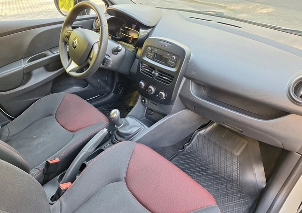 Renault Clio cena 21400 przebieg: 196100, rok produkcji 2015 z Oświęcim małe 106